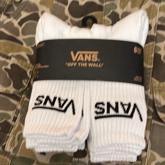 Vans Socks 6 pairs set CREW VANS.
"OFF THE WALL" White/Black 
NWT - Picture 3 of 16
